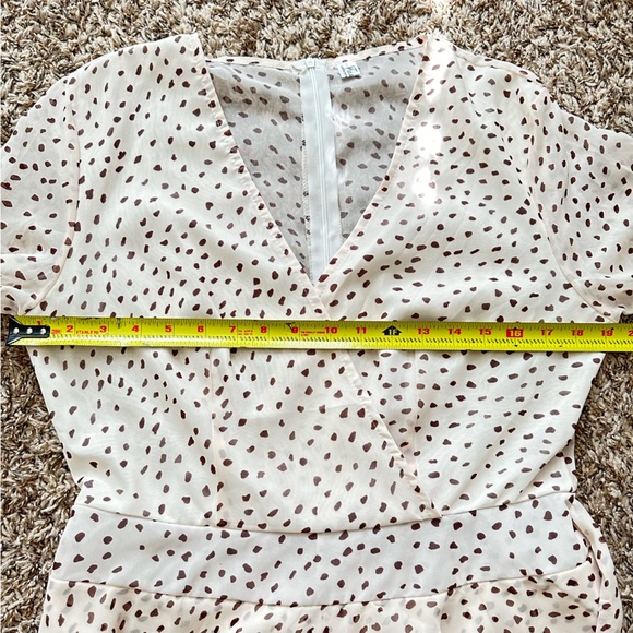 Long Sleeve Flowy Romper - Picture 10 of 11